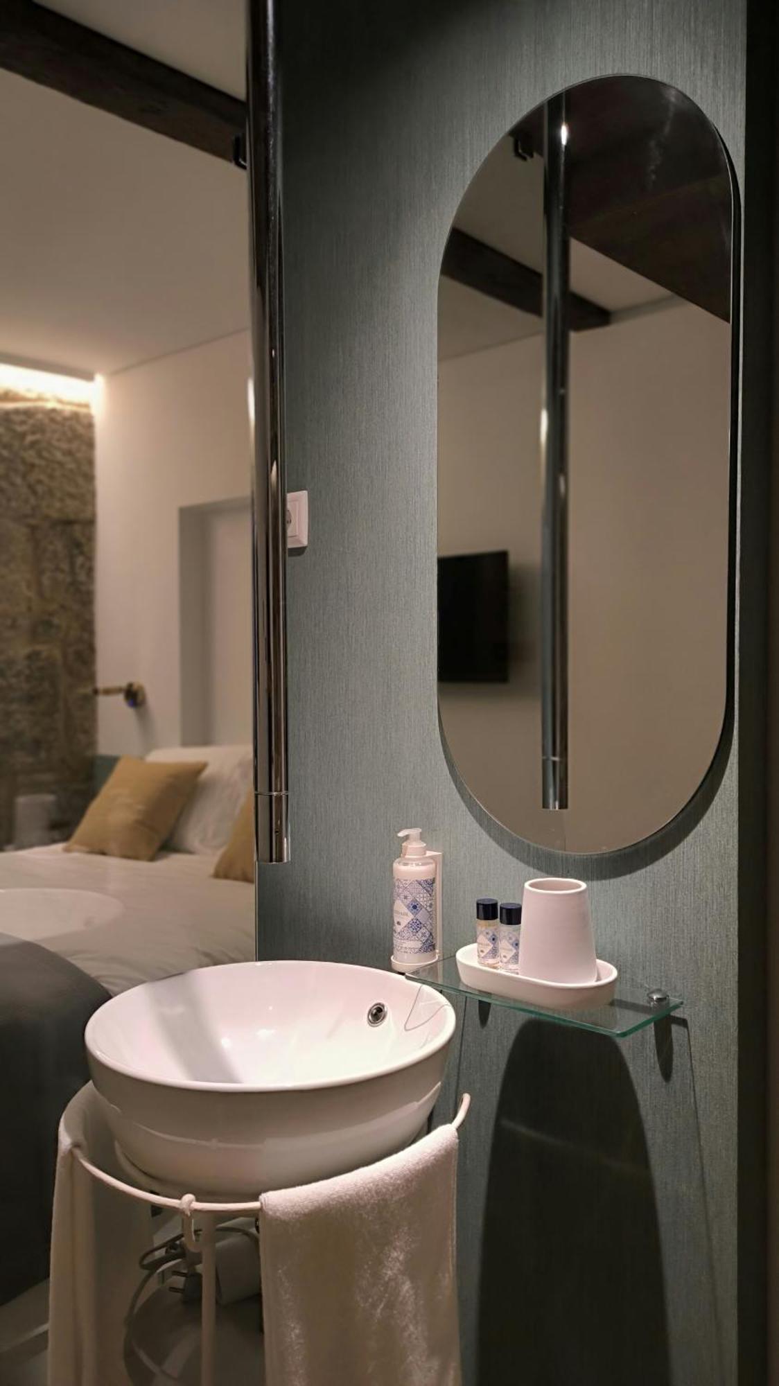 Domi Suites & Studios Guimarães Exteriör bild