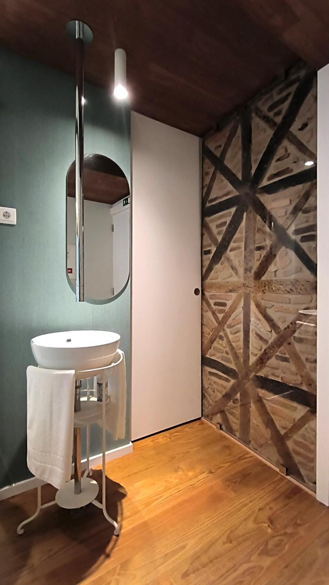 Domi Suites & Studios Guimarães Exteriör bild
