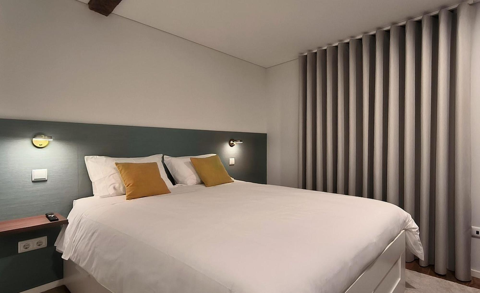 Domi Suites & Studios Guimarães Exteriör bild