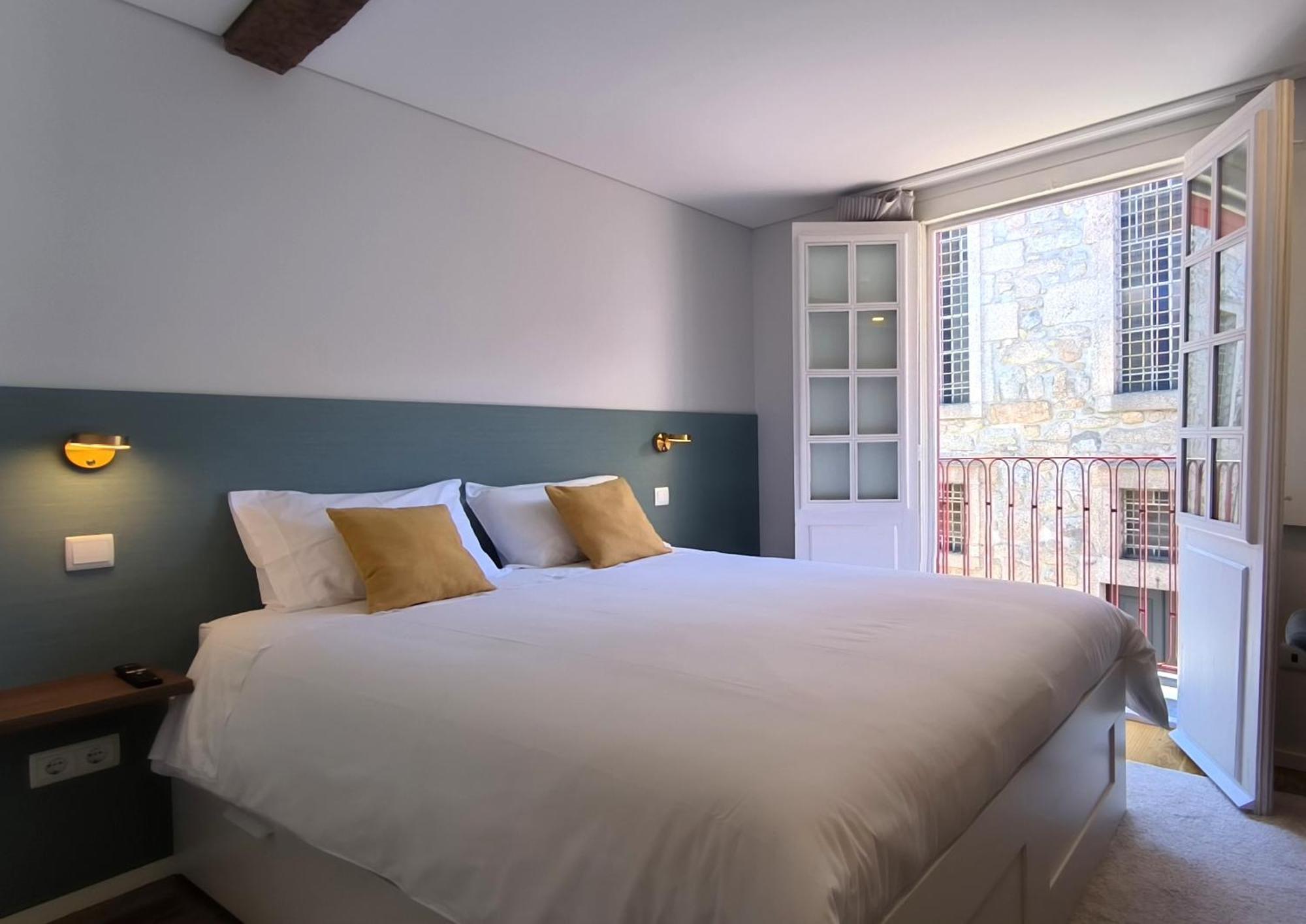 Domi Suites & Studios Guimarães Exteriör bild