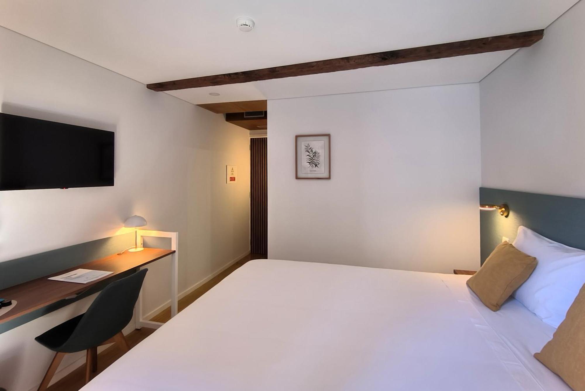 Domi Suites & Studios Guimarães Exteriör bild